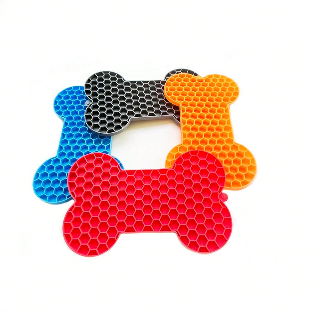 Tapis d'alimentation lent en silicone en forme d'os pour animaux de compagnie, tapis d'alimentation anti-dérapant pour les repas lents pour chiens