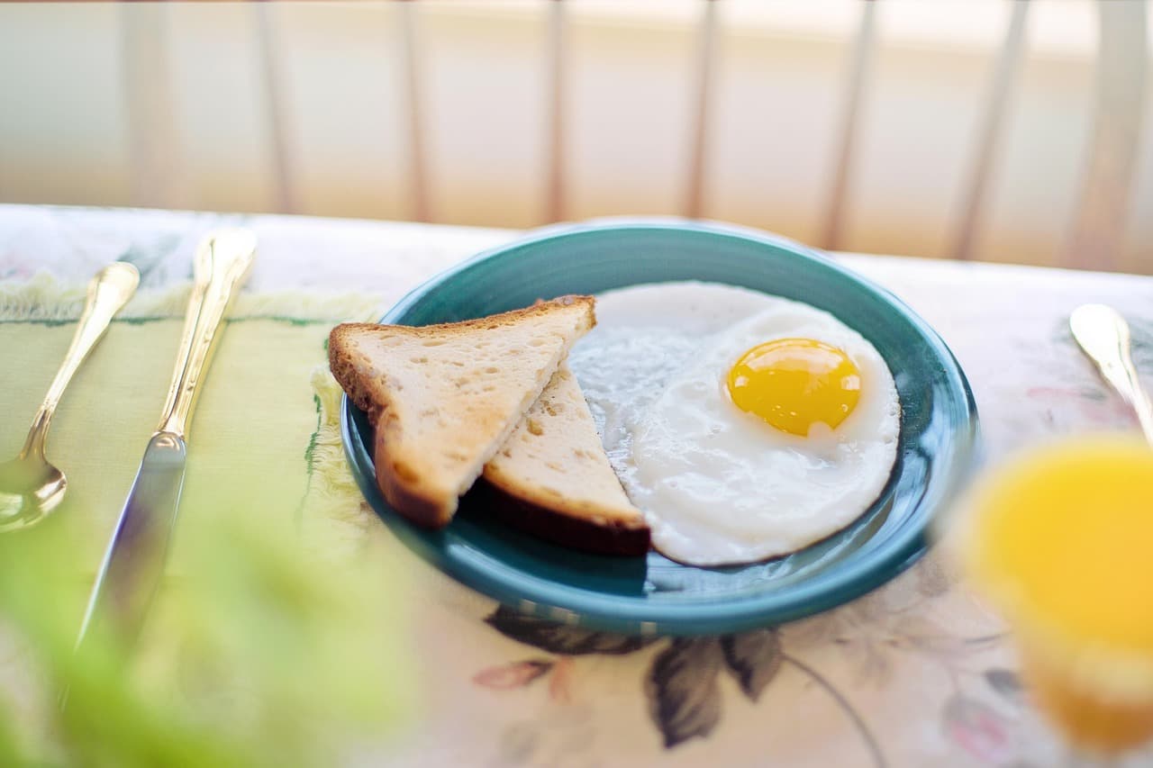 Comment réussir un brunch lowcarb qui impressionne vos invités